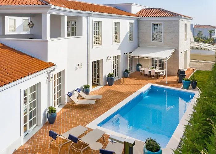 Villa Luxury Fiordaliso Near Porec For 6 People With Private Pool & Sea View *