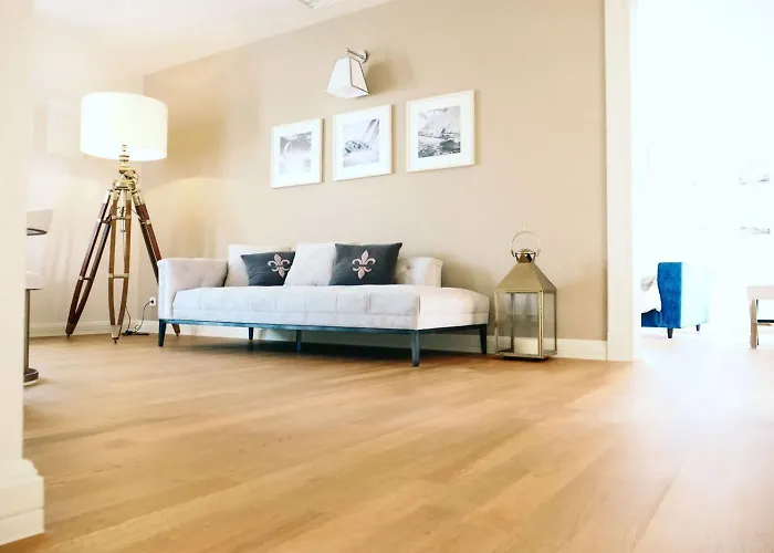 Villa Luxury Fiordaliso Near Porec For 6 People With Private Pool & Sea View Tar-Vabriga