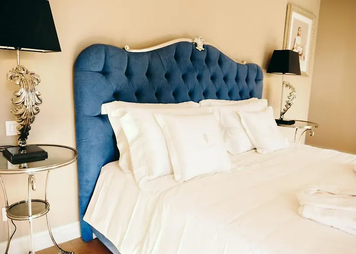 Villa Luxury Fiordaliso Near Porec For 6 People With Private Pool & Sea View *